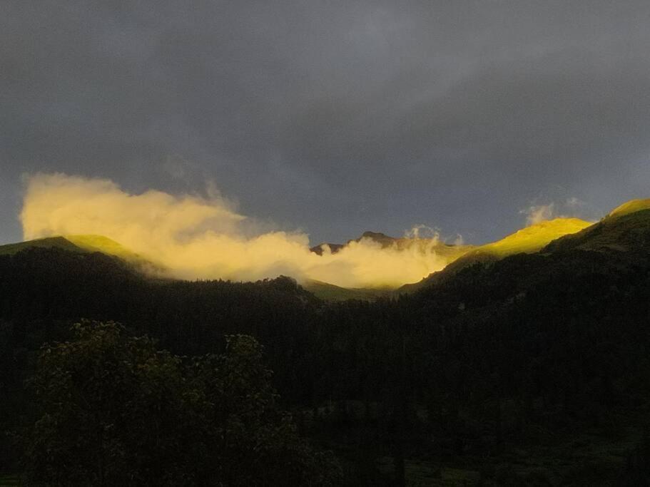 Gharsa - Your Mountain Home มะนาลี ภายนอก รูปภาพ